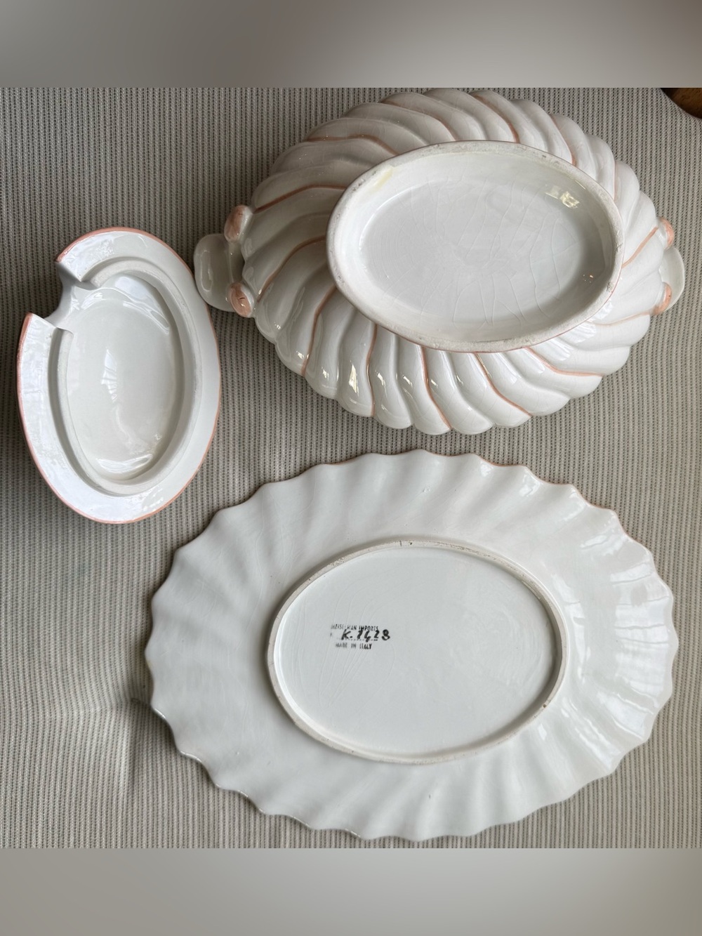 Ceramic Gravy Tureen Creamy White w/Terracotta color accent &Matching Underplate - Picture 6 of 9